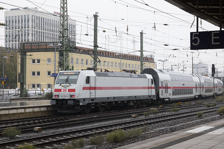 D1030368