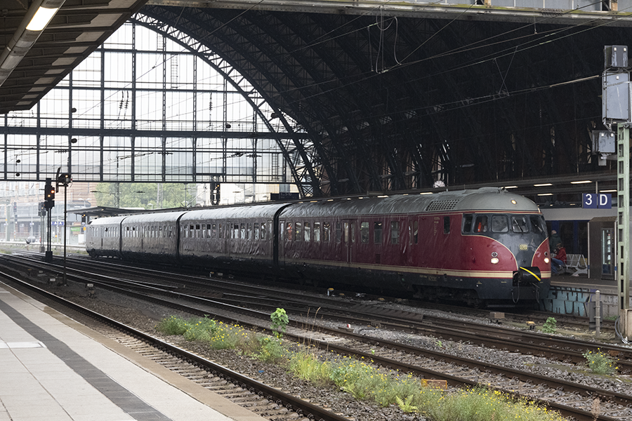 D1030385