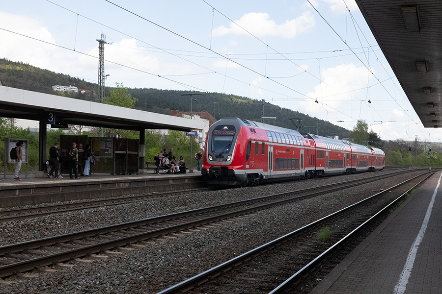 D1040295