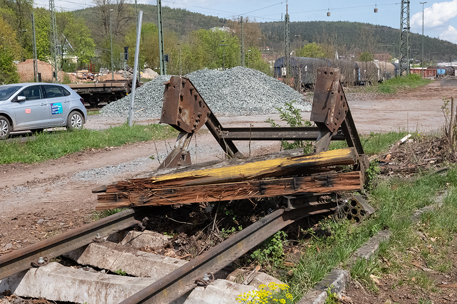 D1040308