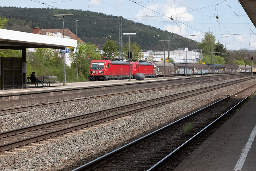 D1040310